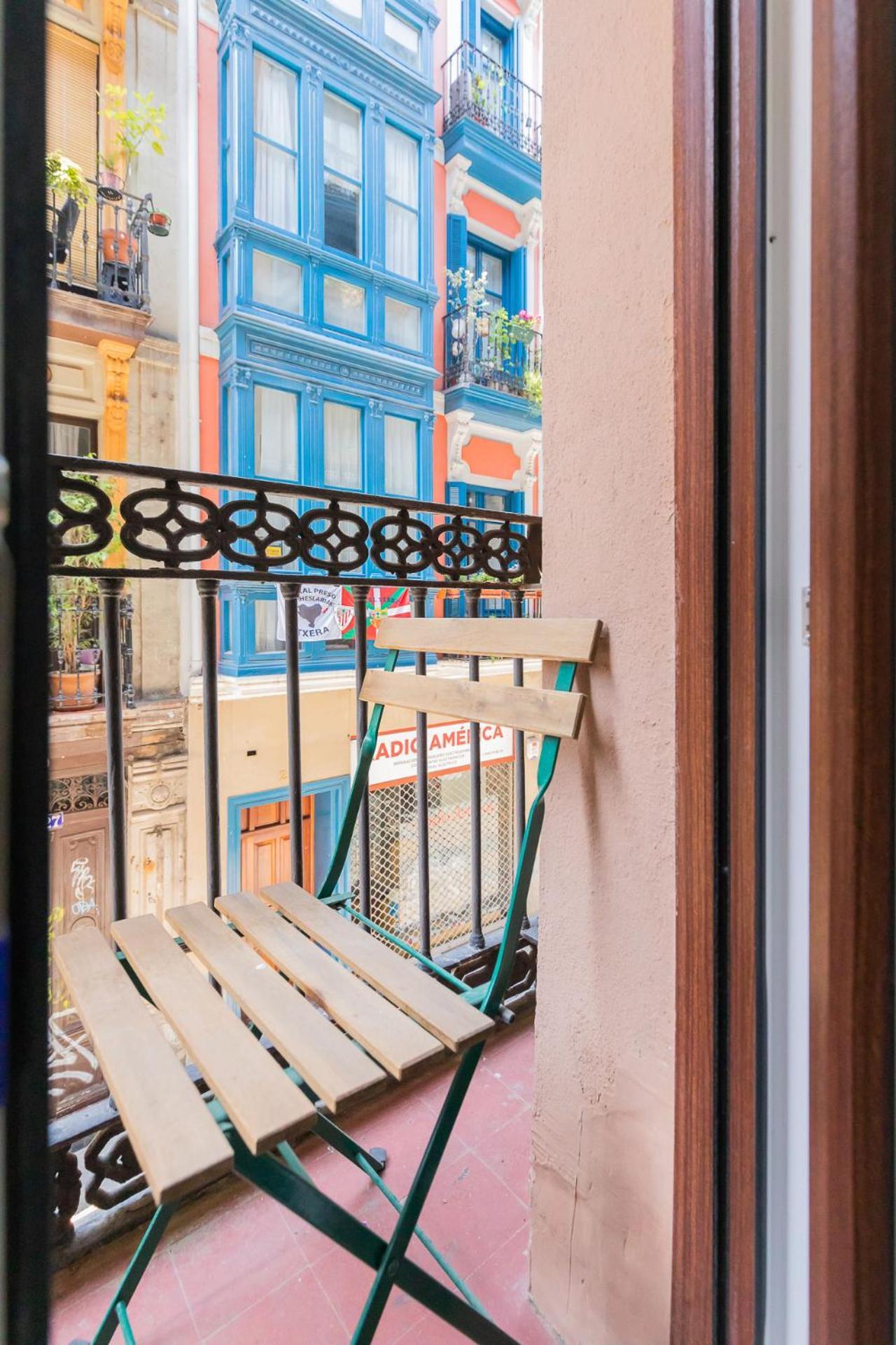 Comfy Old Town Apartment By Next Stop Bilbao Exteriör bild